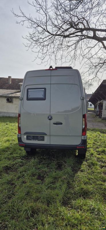 Mercedes Benz Sprinter