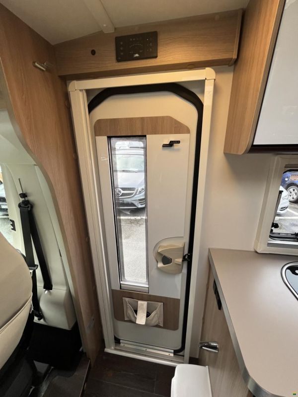 Laika Kosmo Compact 9