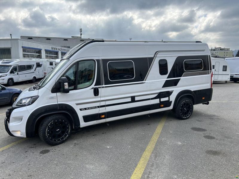 Adria Twin Supreme 640 SGX