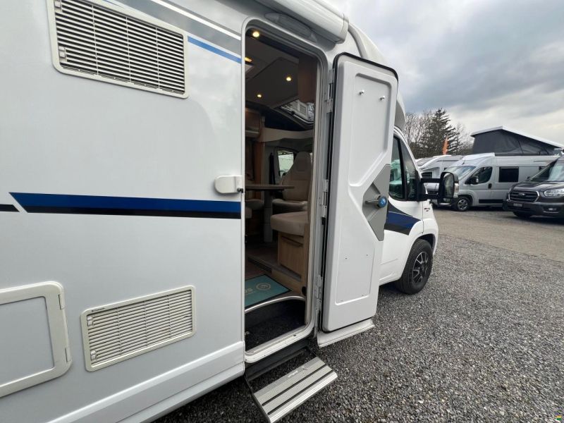 Knaus Sky TI 700 MEG