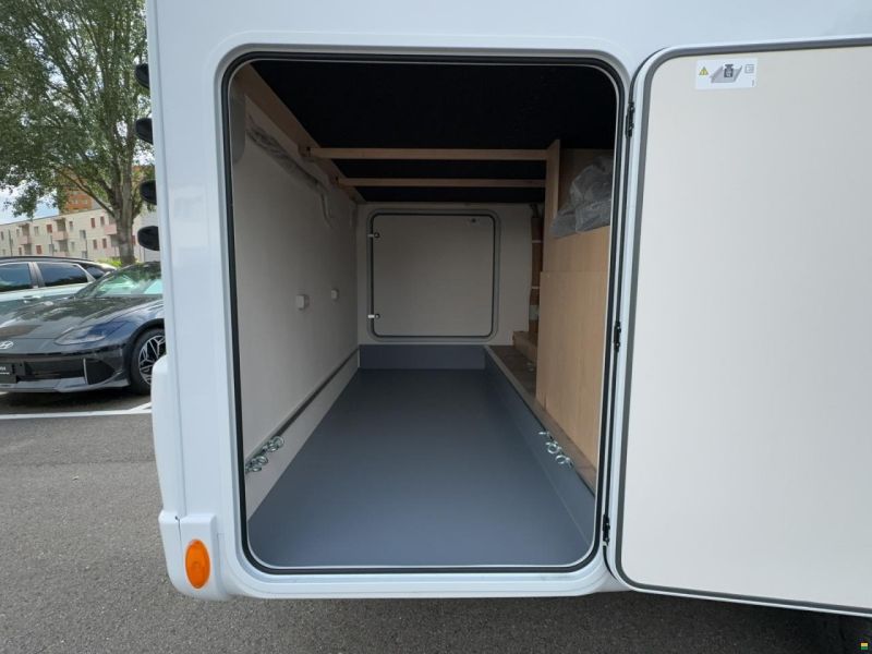 LMC Alkoven 690 Tourer