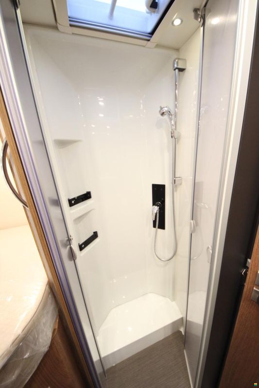 Carthago c2-tourer I Mercedes 147 RB-LE "L" comfort 4.2t