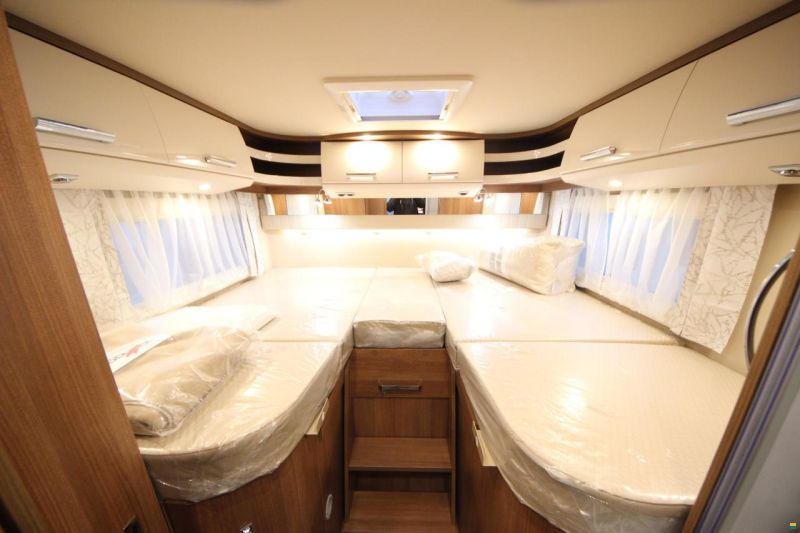 Carthago c2-tourer I Mercedes 147 RB-LE "L" comfort 4.2t