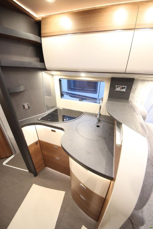 Carthago c2-tourer I Mercedes 147 RB-LE "L" comfort 4.2t