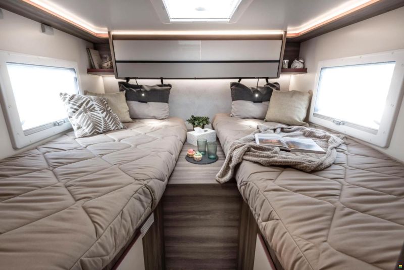 Roller Team Teilintegriert Womo 2 Plätzer