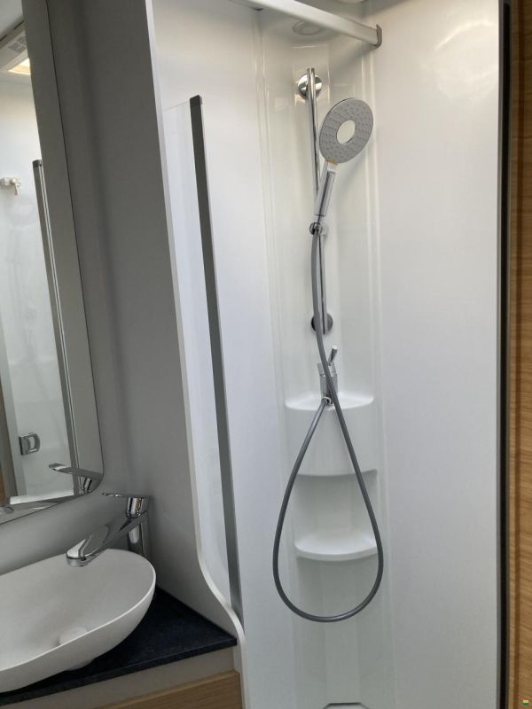 Adria Coral XL 660 SL