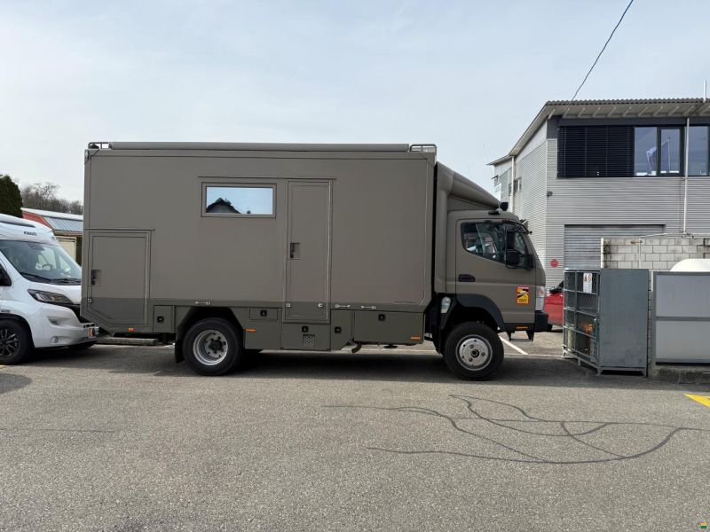 Mitsubishi FUSO 6C18 4x4