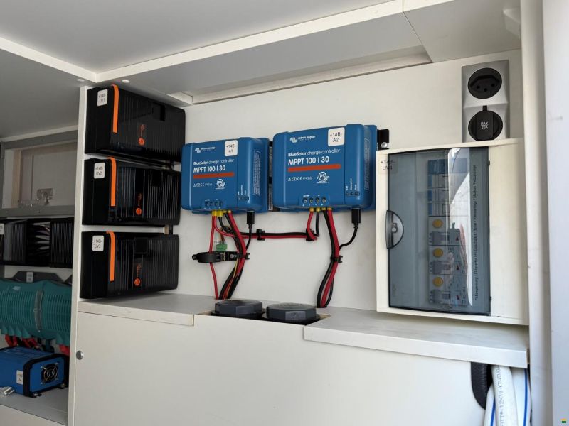 Mitsubishi FUSO 6C18 4x4