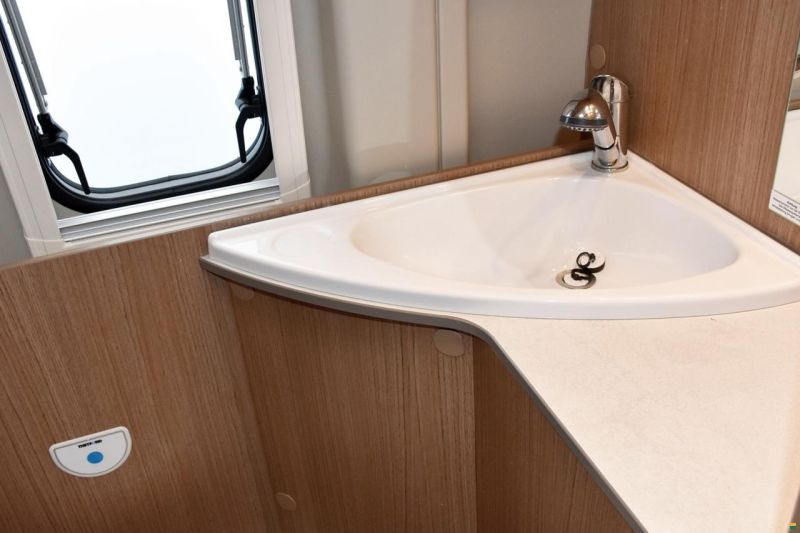 Carado CAPRON CV 600 EDITION 15 2.2 MJ