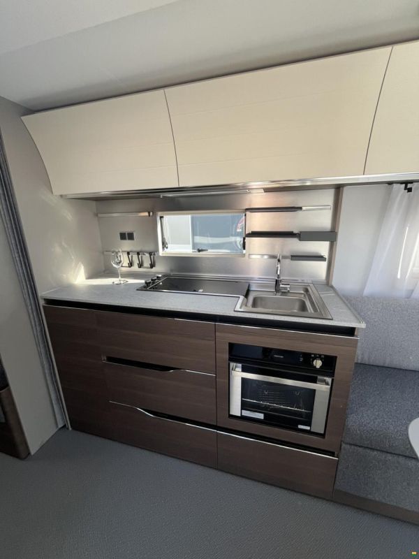 Adria Alpina 613 UT