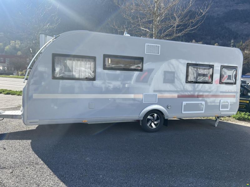 Adria Adora 572 UT