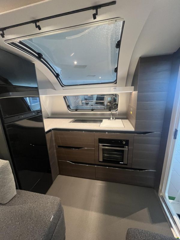 Adria Alpina 663 HT
