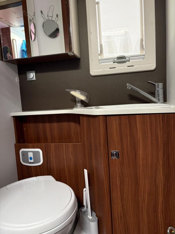 Adria Sonic I 700 plus SL