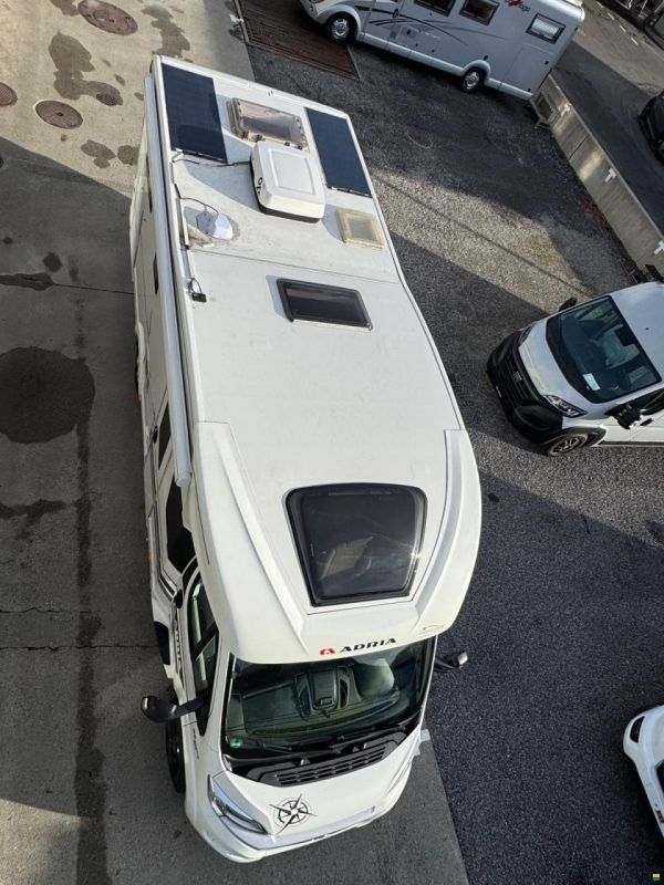 Adria Matrix 670 SC Plus Suisse Edition Autark