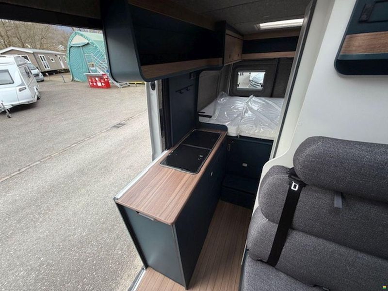Hymer Eriba Car 600 Bicolour Blue