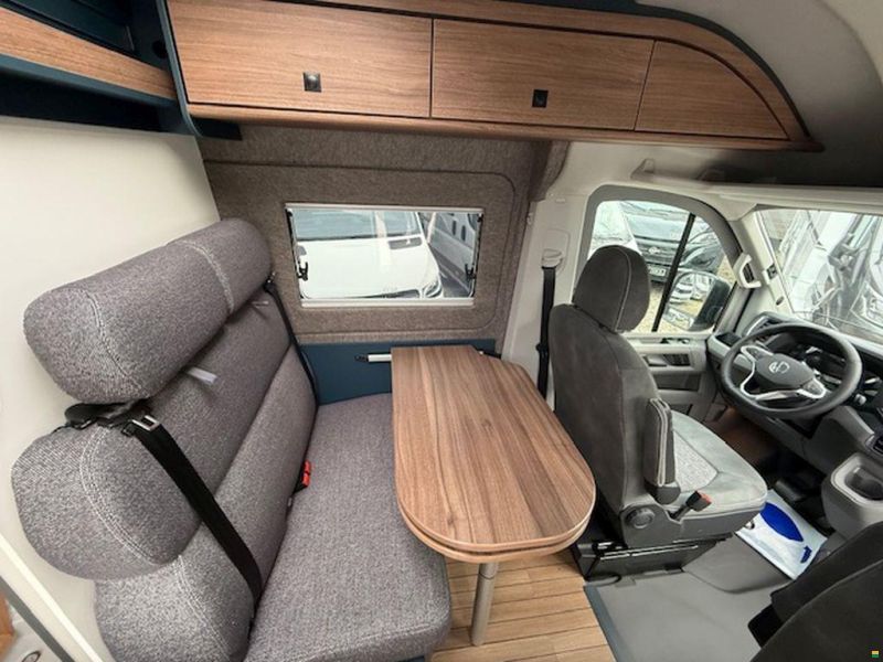 Hymer Eriba Car 600 Bicolour Blue