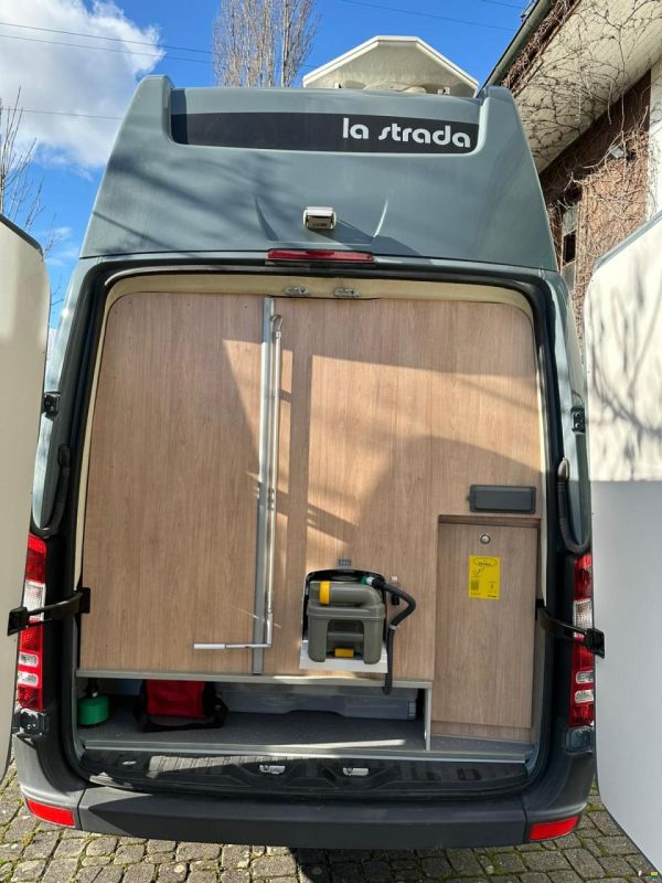 La Strada Regent L