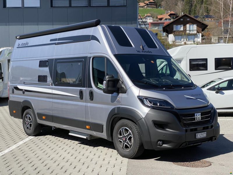 La Strada Avanti F