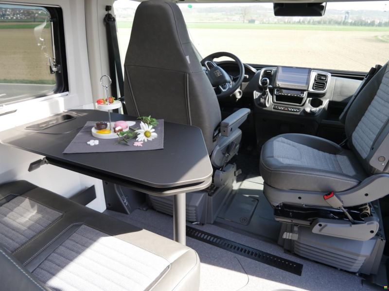 Adria Twin Supreme 640 SGX - 2025