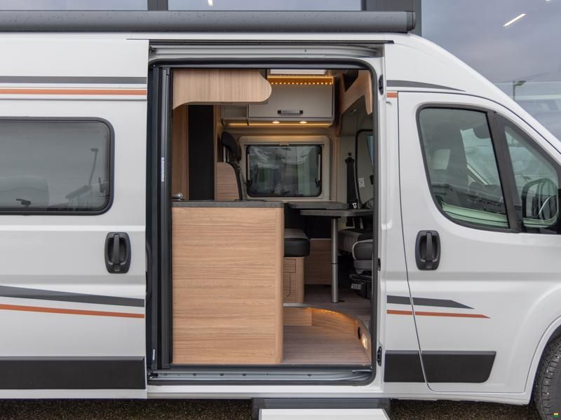 Weinsberg CaraBus 600 ME [Fire] Edition