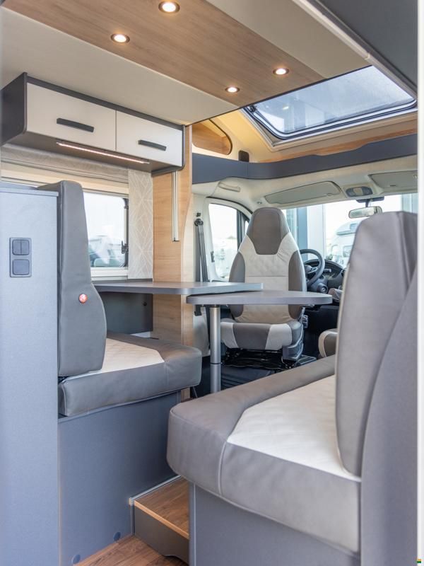 Knaus Live Wave 650 MF Platinum Selection