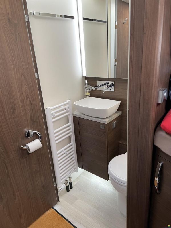 Frankia F-Line Luxery