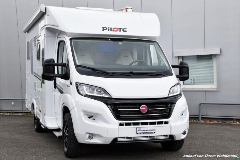 Pilote P 650 ESSENTIEL 2.3 MJ140 9G-AUTOMAT
