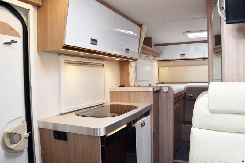 Laika KOSMO COMPACT V9 2.2 MJ140