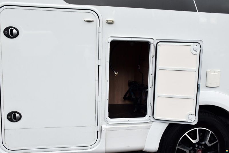 Laika KOSMO COMPACT V9 2.2 MJ140