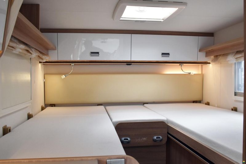 Laika KOSMO COMPACT V9 2.2 MJ140