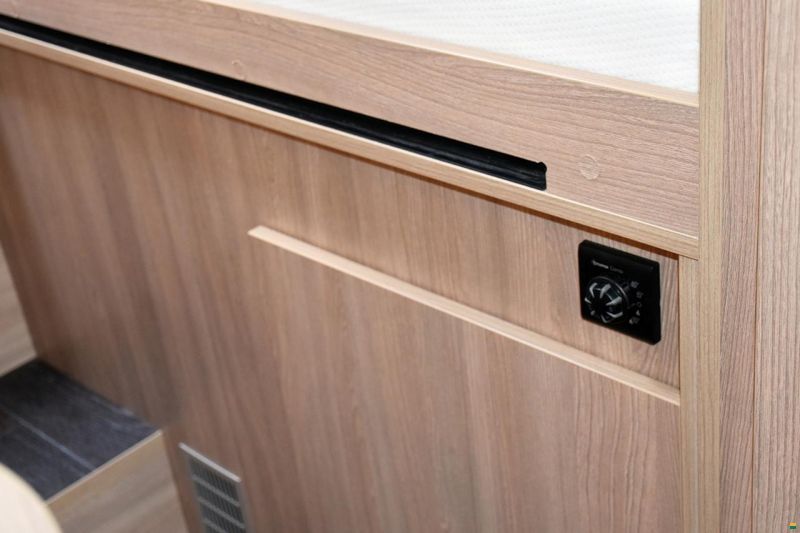 Laika KOSMO COMPACT V9 2.2 MJ140