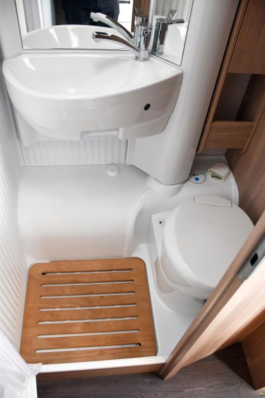 Laika KOSMO COMPACT V9 2.2 MJ140