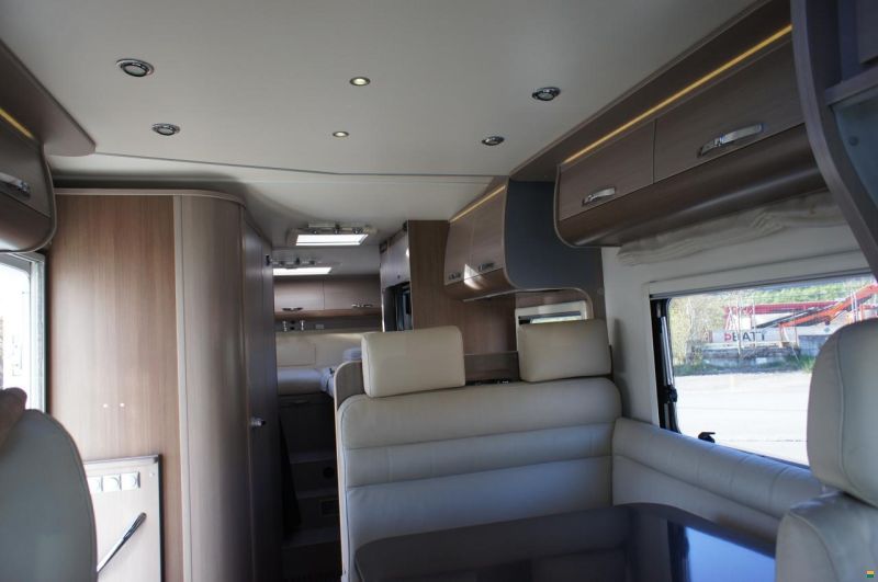 Adria Matrix Supreme 687 SL