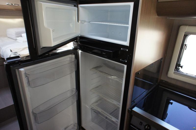 Adria Matrix Supreme 687 SL