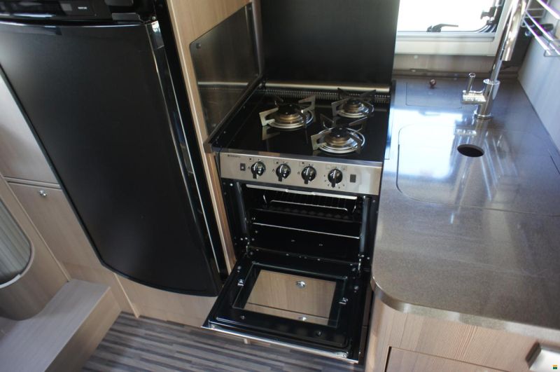 Adria Matrix Supreme 687 SL