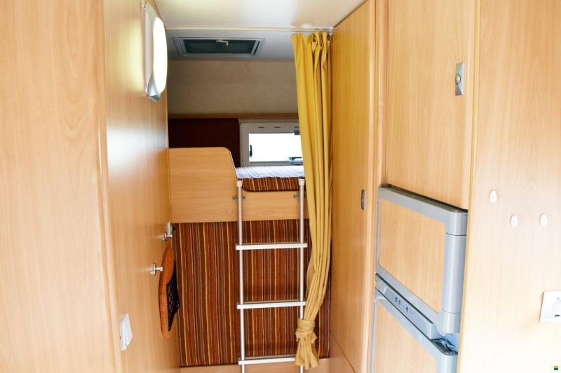 Challenger 163 2.8 JTD DIESEL ALKOVEN