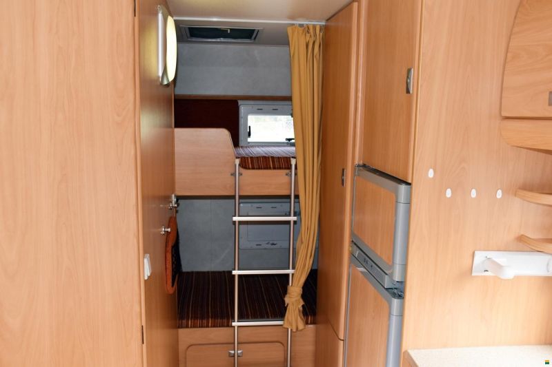 Challenger 163 2.8 JTD DIESEL ALKOVEN