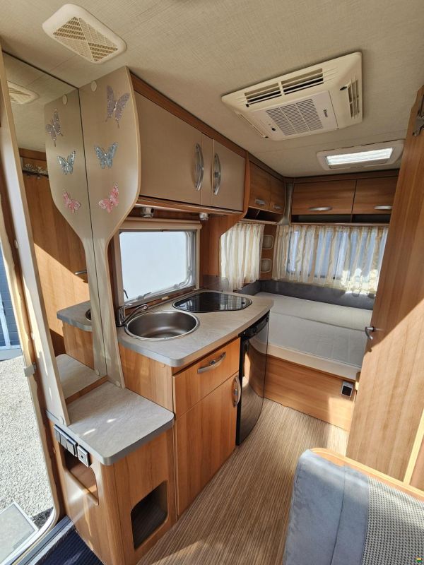 Hymer Eriba Nova L 450 mit Doppelbett!