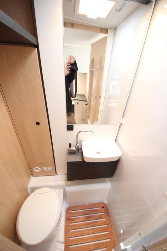 Sunlight I 67S Adventure