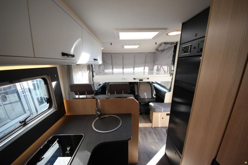 Sunlight I 67S Adventure