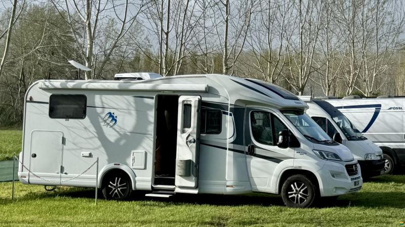 Knaus Sky Wave 700 MEG
