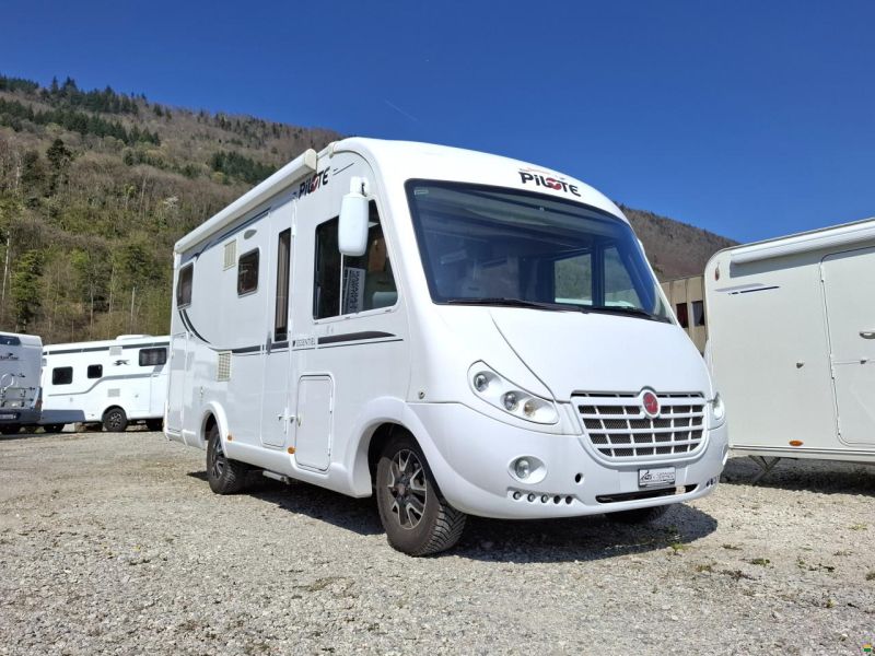 Pilote G650 mit Einzelbett & Hubbett