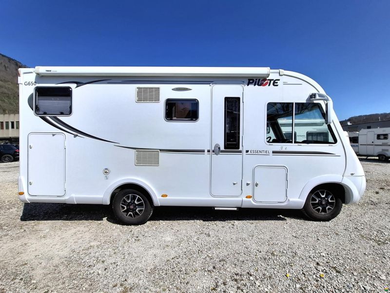 Pilote G650 mit Einzelbett & Hubbett