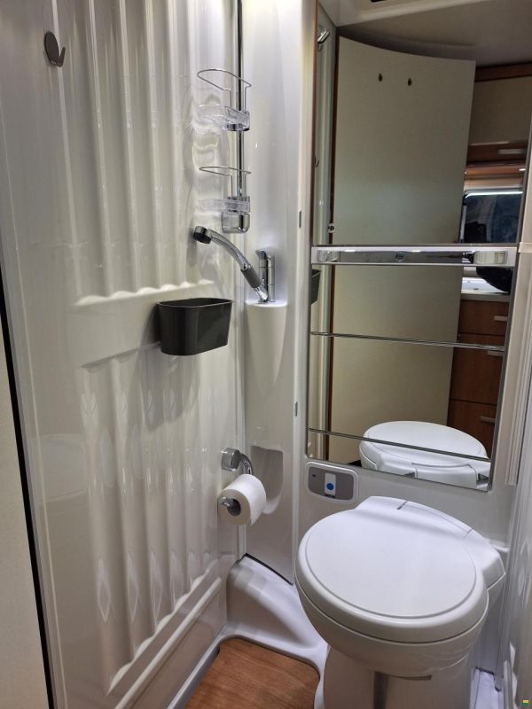 Hymer Exis 414