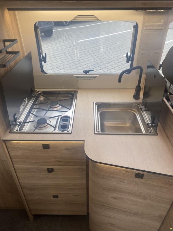 Eura Mobil Profila T 675 SB