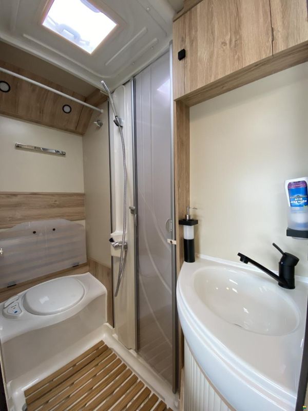 Eura Mobil Profila T 675 SB