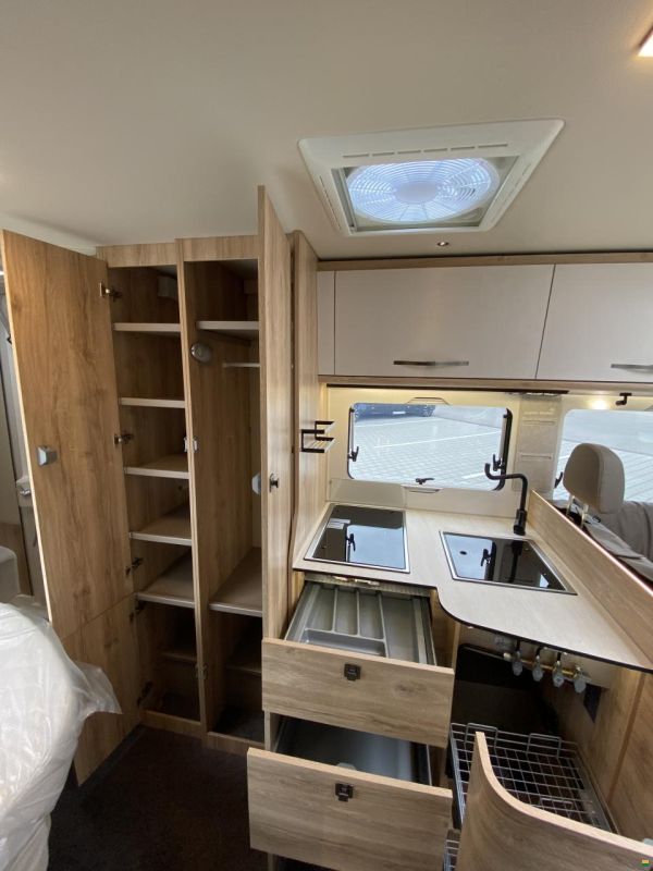 Eura Mobil Profila T 675 SB