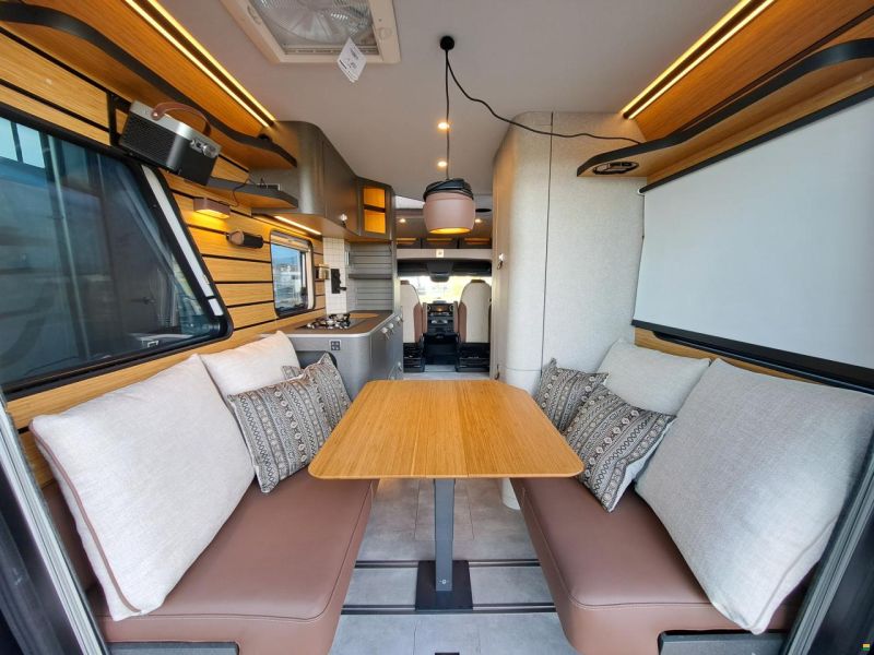 Hymer Venture S