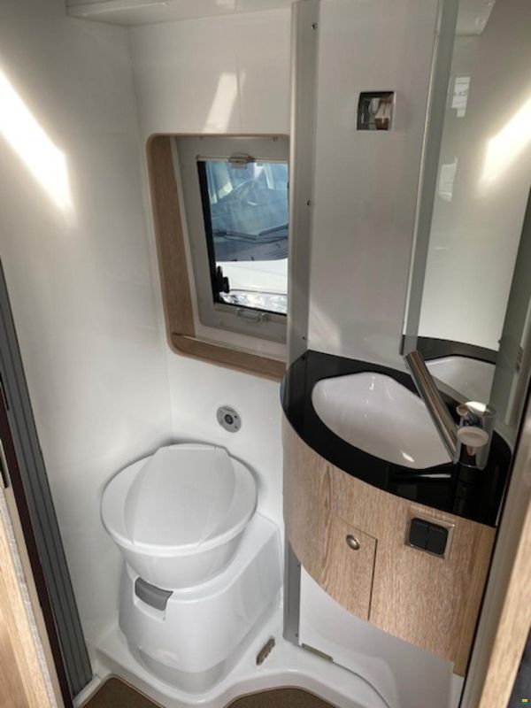 Pössl 2Win Vario Citroen 140 PS