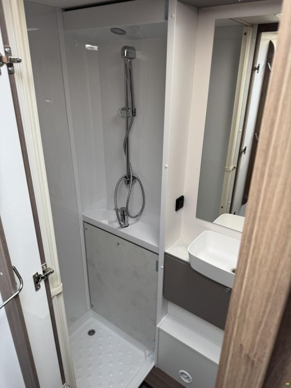 Carado A464 Pro 6 Plätzer